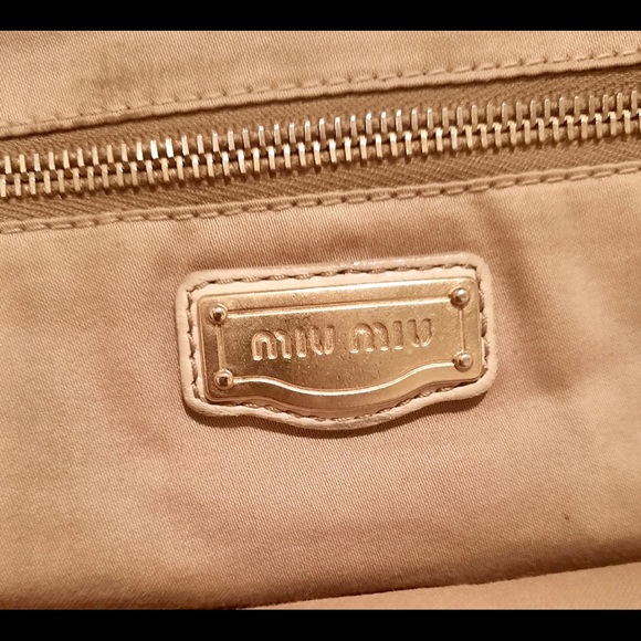 Authentic Miu Miu by Prada Coffer Matelassé Satchel Cera Cream Lambskin - Picture 4 of 17